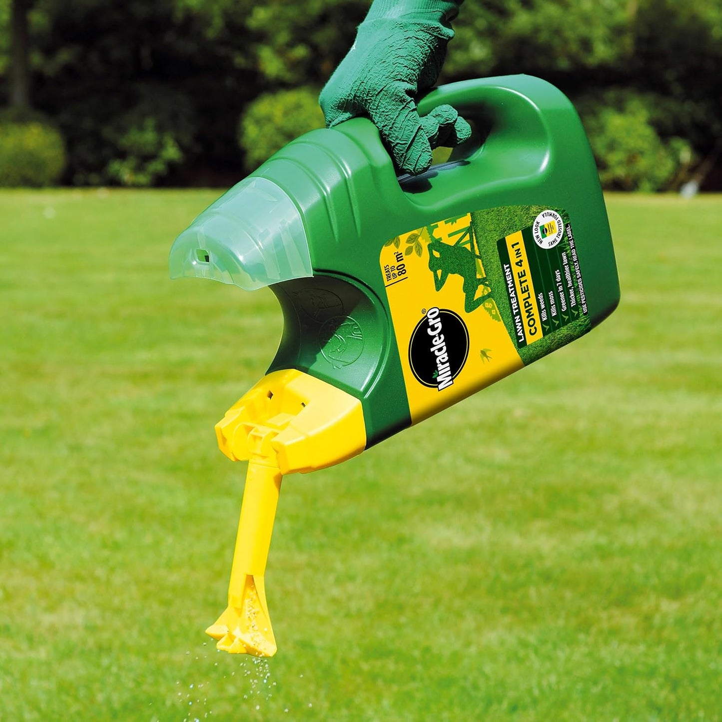 Complete 4 in 1 Lawn Food, 80 M² Handheld Spreader, Lawn Food, Weed & Moss Control