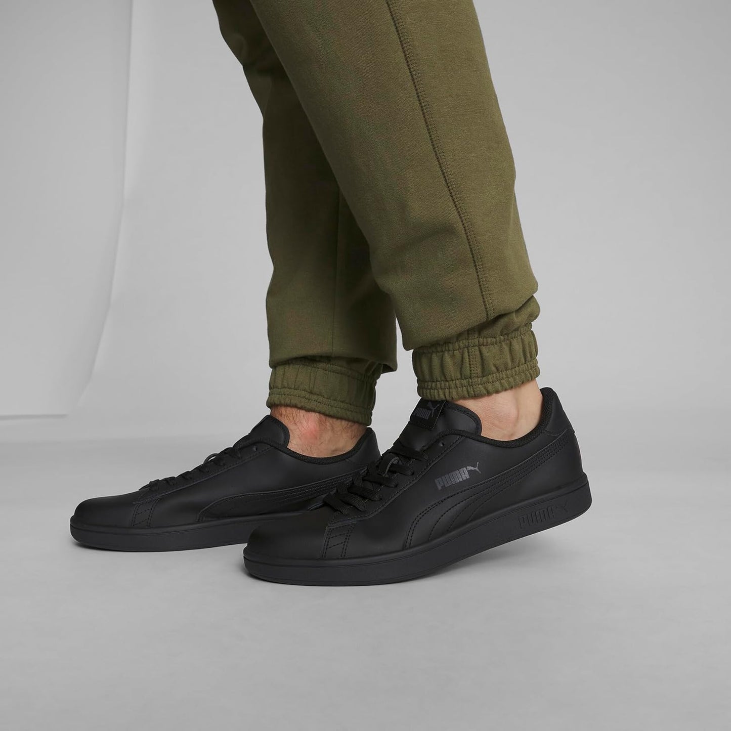 Unisex Smash V2 Llow-Top Sneakers