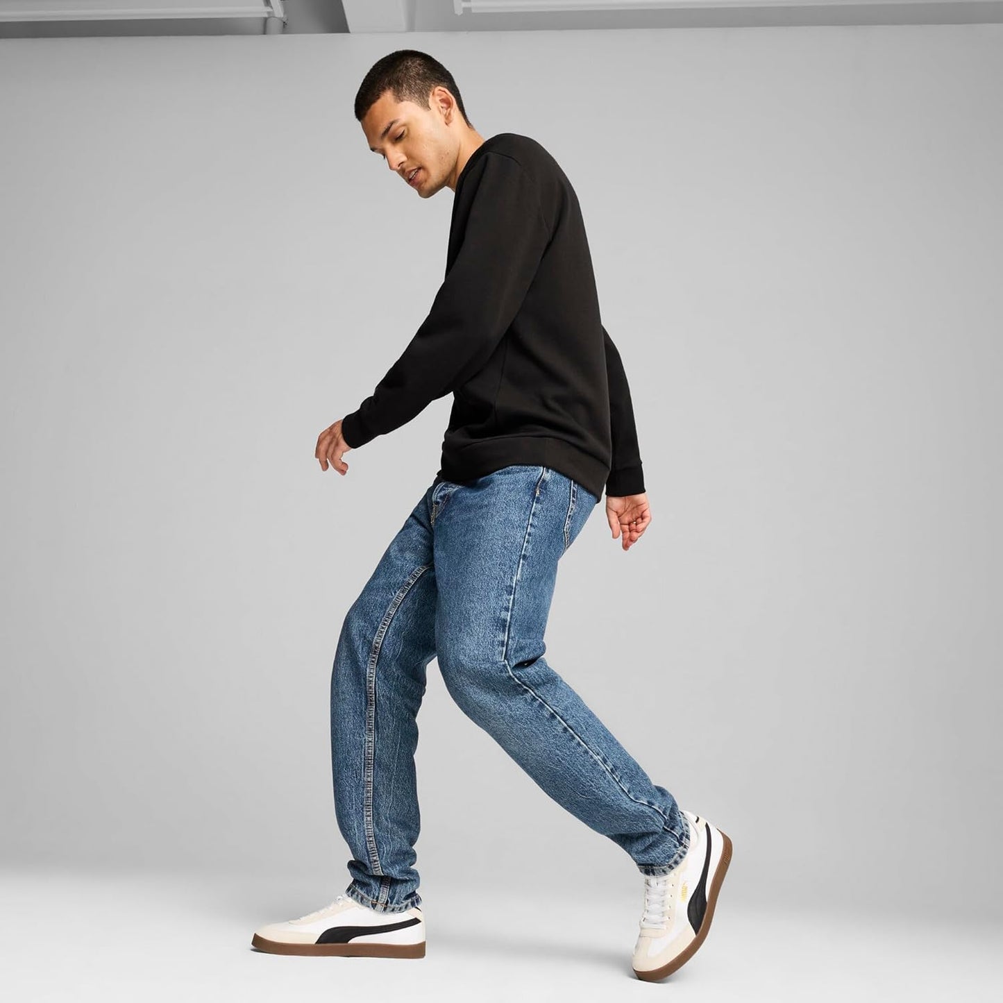 Unisex Club II Era Sneaker