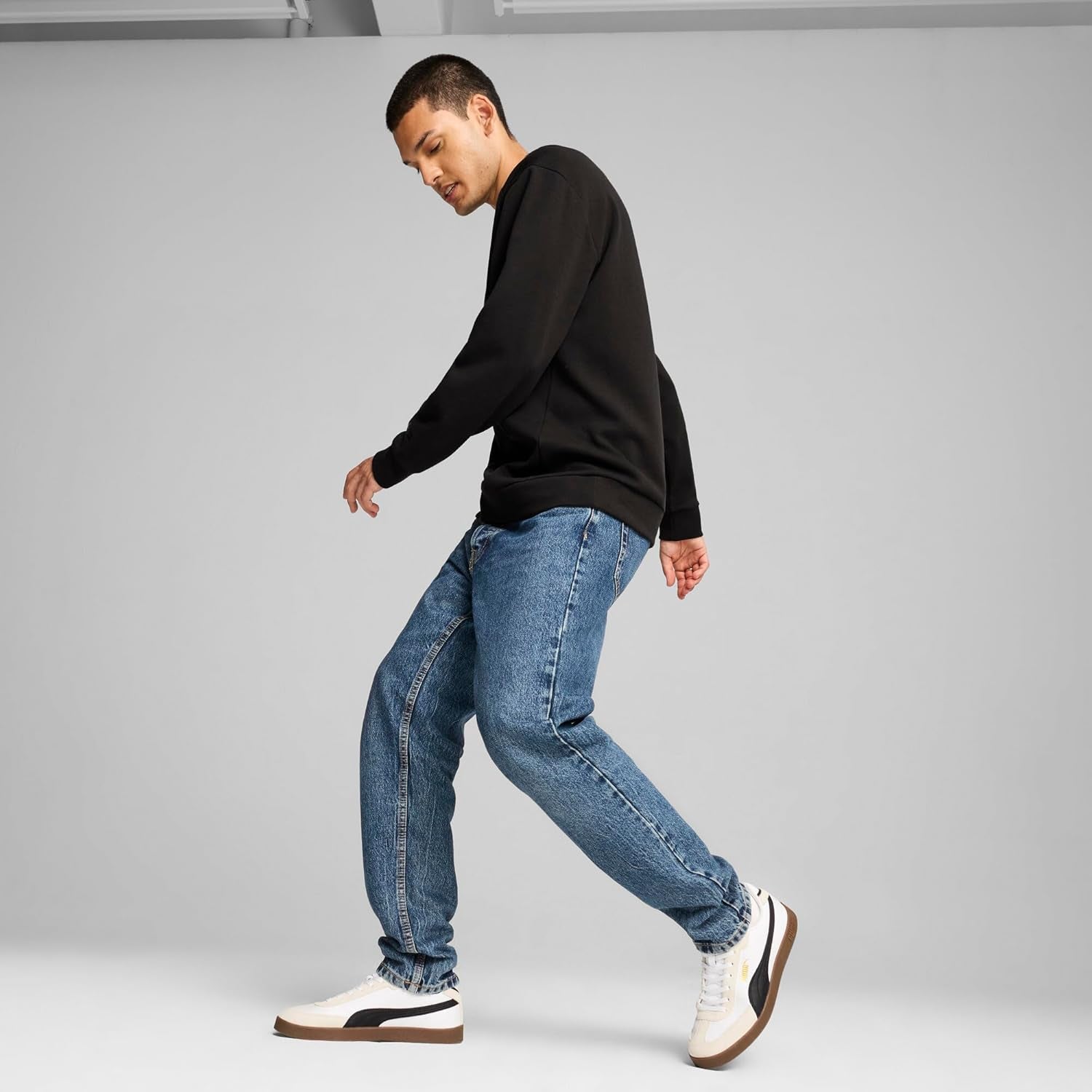 Unisex Club II Era Sneaker